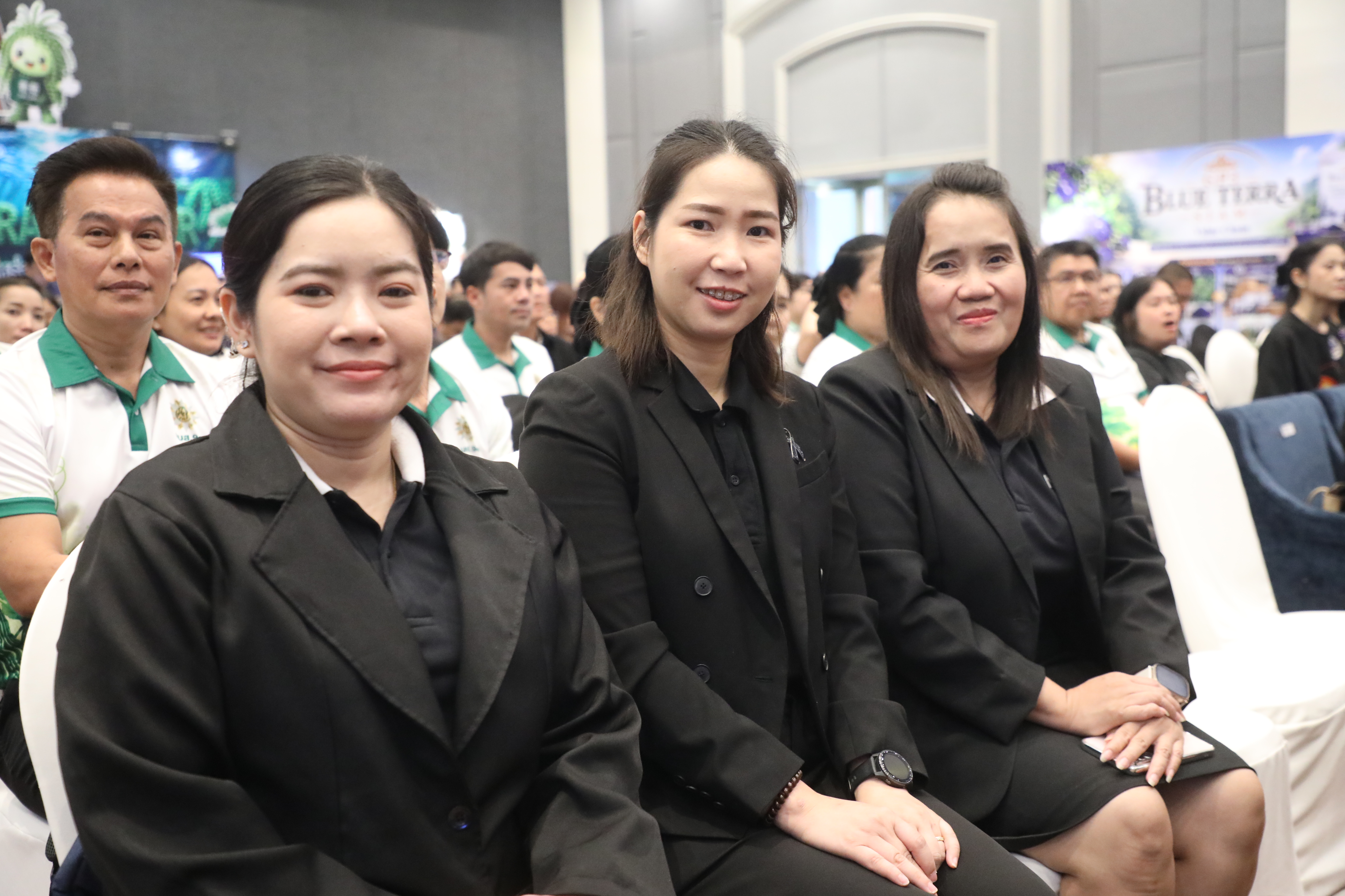 title - เข้าร่วมชมการจัดนิทรรศการ และนำเสนอผลงานกลุ่ม สินค้าเกษตรมูลค่าสูงและแผนผลักดันสินค้าเกษตรมูลค่าสูง เพื่อการส่งออกไปยังต่างประเทศ หลักสูตร นักบริหารการพัฒนาการเกษตรและสหกรณ์ ระดับสูง (นบส.) รุ่นที่ 94